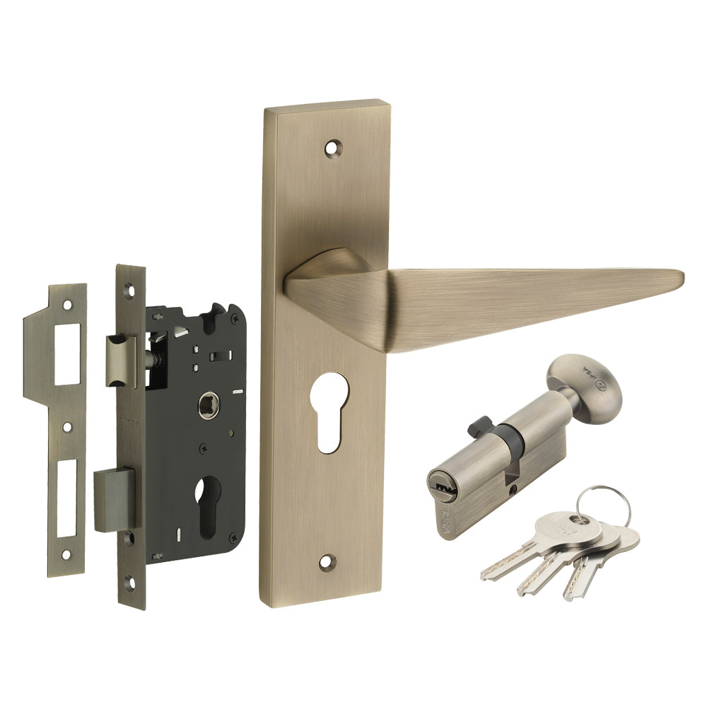 IPSA Capri Moderna Handle Series on 8" Plate CYS Lockset with 60mm One Side Key and Knob - Matte Antique Finish MAB